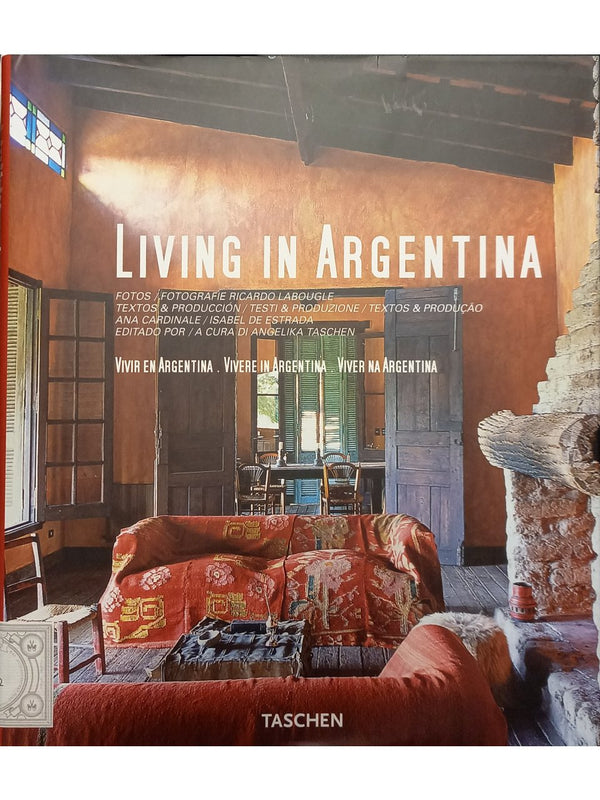 Libro - LIVING IN ARGENTINA
